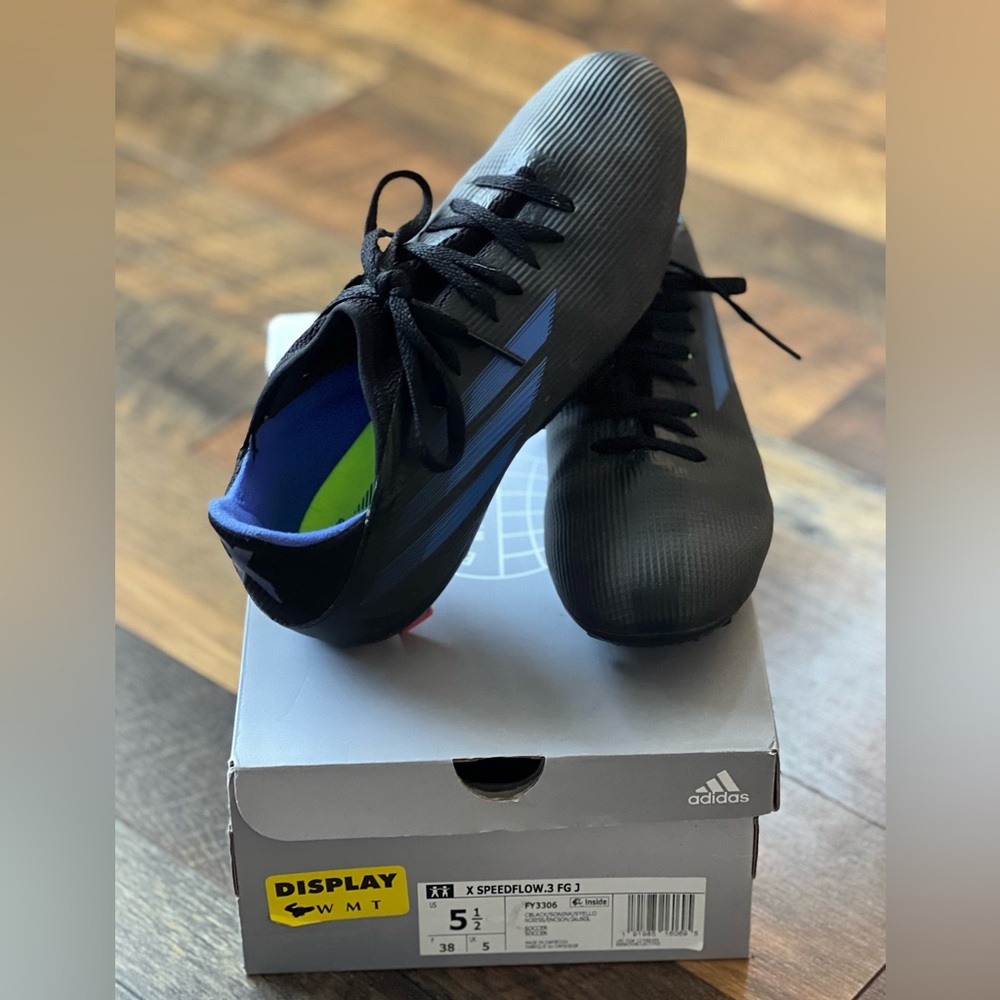 Size 5.5 Adidas X Speedflow.3 FG J soccer cleats worn one season
